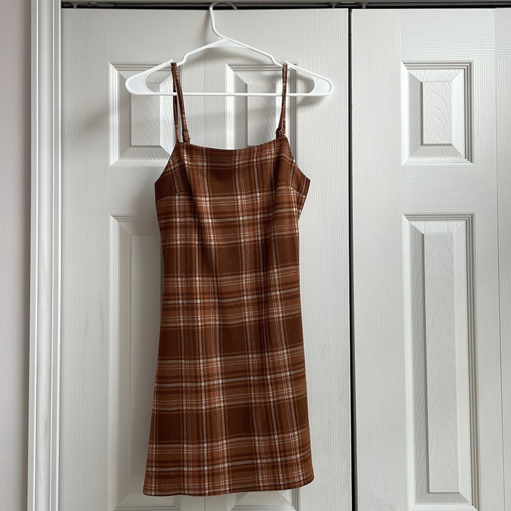 Altar’d State Woman’s small fitted pattern dress